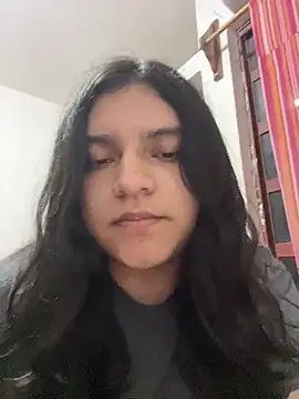 petitelatino online show from July 2026 05:56:02 AM