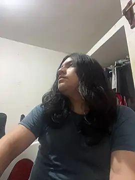 petitelatino online show from July 2026 05:36:01 AM
