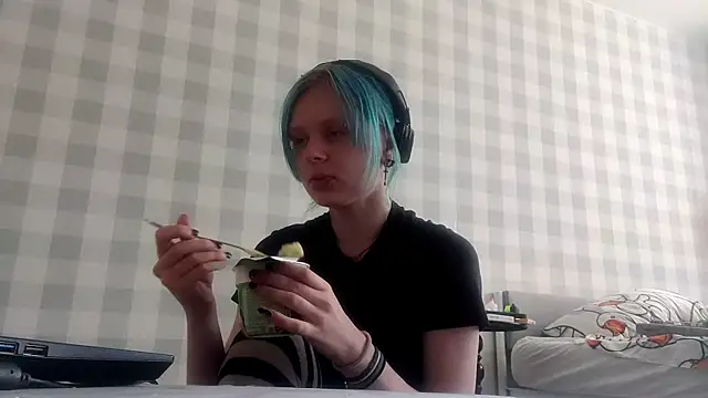 ZolaCoonradt online show from July 2026 10:39:01 AM