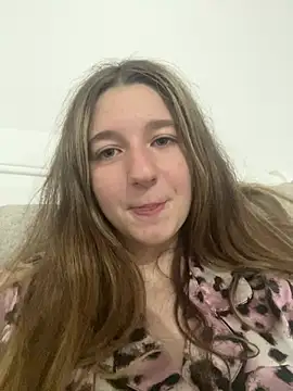 Snapshot of Valeria-mis chatting on July 2026 10:22:02 AM Valeria-mis online show from July 2026 10:22:02 AM