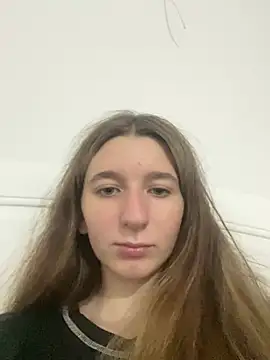 Snapshot of Valeria-mis chatting on July 2026 10:57:01 AM Valeria-mis online show from July 2026 10:57:01 AM