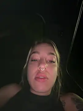 lunavelveett online show from July 2026 01:43:02 AM