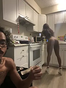 peachxpatron98 online show from July 2026 05:43:02 AM