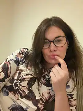 Sophie Virginia online show from July 2026 07:56:02 PM