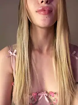 BellaSwan- online show from July 2026 07:23:02 AM