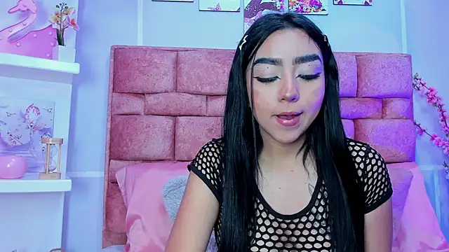evelyn noa online show from July 2026 03:22:01 AM