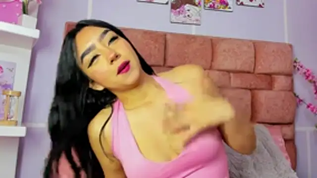 evelyn noa online show from July 2026 03:21:01 AM