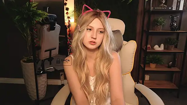 Aliselle online show from July 2026 03:28:01 PM