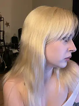 viviennedoll online show from July 2026 06:21:01 PM