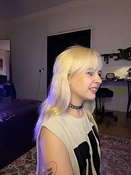 viviennedoll online show from July 2026 10:38:02 PM