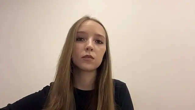 lunarleya online show from July 2026 04:50:01 PM