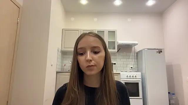 lunarleya online show from July 2026 07:39:01 PM