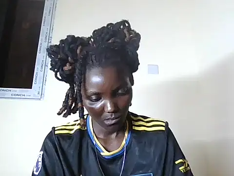 Snapshot of Black_beautygirlll chatting on July 2026 03:38:02 PM Black beautygirlll online show from July 2026 03:38:02 PM