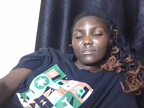 Snapshot of Black_beautygirlll chatting on July 2026 10:56:01 PM Black beautygirlll online show from July 2026 10:56:01 PM