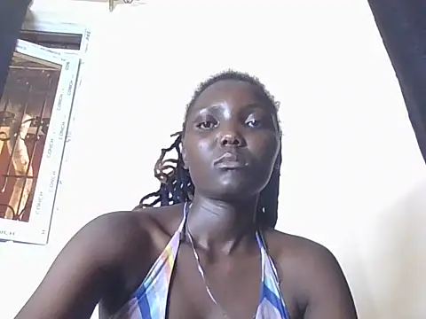 Snapshot of Black_beautygirlll chatting on July 2026 12:12:01 PM Black beautygirlll online show from July 2026 12:12:01 PM