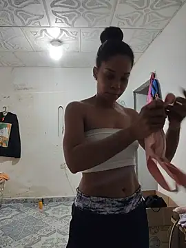 AstridMonroee online show from July 2026 01:14:02 PM