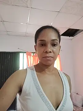AstridMonroee online show from July 2026 01:35:02 PM