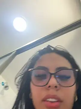 Aylin Fox online show from July 2026 07:08:02 PM