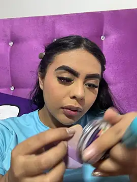 Aylin Fox online show from July 2026 08:24:02 PM