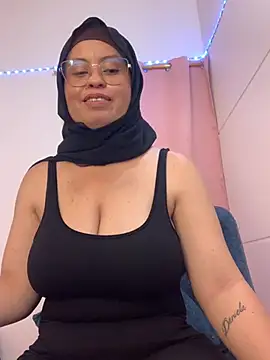 Amira-sult online show from July 2026 11:08:01 PM