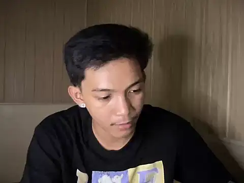 YourcumBoy77 online show from July 2026 02:12:02 PM