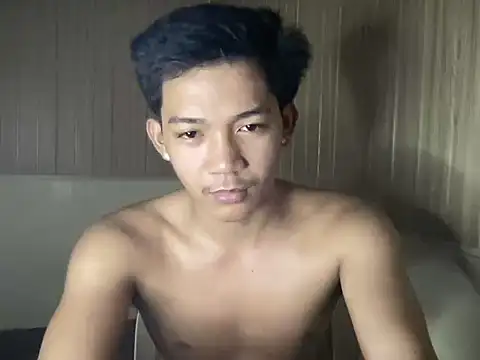 YourcumBoy77 online show from July 2026 04:38:01 PM