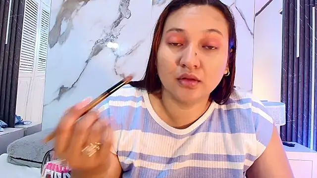Honey-Hips online show from July 2026 11:57:02 AM