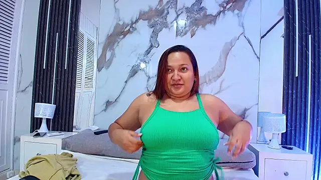 Honey-Hips online show from July 2026 11:56:02 AM
