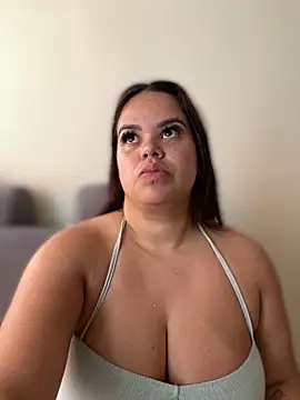 Snapshot of AliceStarshine chatting on February 2025 05:18:02 PM AliceStarshine online show from February 2025 05:18:02 PM