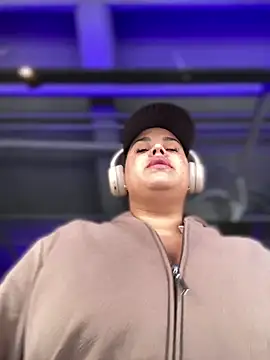 Snapshot of AliceStarshine chatting on February 2025 03:38:01 PM AliceStarshine online show from February 2025 03:38:01 PM