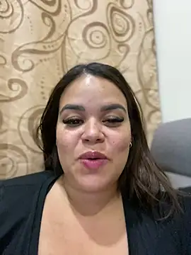 Snapshot of AliceStarshine chatting on February 2025 02:29:01 AM AliceStarshine online show from February 2025 02:29:01 AM