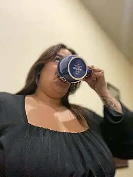 Snapshot of AliceStarshine chatting on March 2025 11:47:02 PM AliceStarshine online show from March 2025 11:47:02 PM