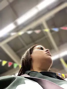 Snapshot of AliceStarshine chatting on March 2025 10:43:01 PM AliceStarshine online show from March 2025 10:43:01 PM