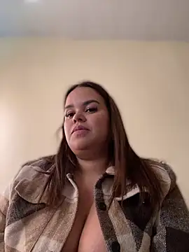 Snapshot of AliceStarshine chatting on March 2025 08:43:01 PM AliceStarshine online show from March 2025 08:43:01 PM