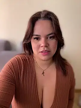 Snapshot of AliceStarshine chatting on March 2025 01:15:01 PM AliceStarshine online show from March 2025 01:15:01 PM