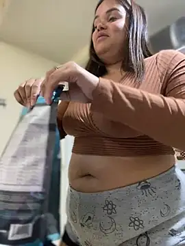 Snapshot of AliceStarshine chatting on March 2025 03:32:02 AM AliceStarshine online show from March 2025 03:32:02 AM