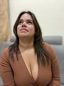 Snapshot of AliceStarshine chatting on March 2025 06:58:02 AM AliceStarshine online show from March 2025 06:58:02 AM