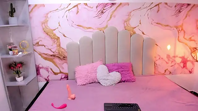 SweettDreamm online show from July 2026 01:08:02 PM