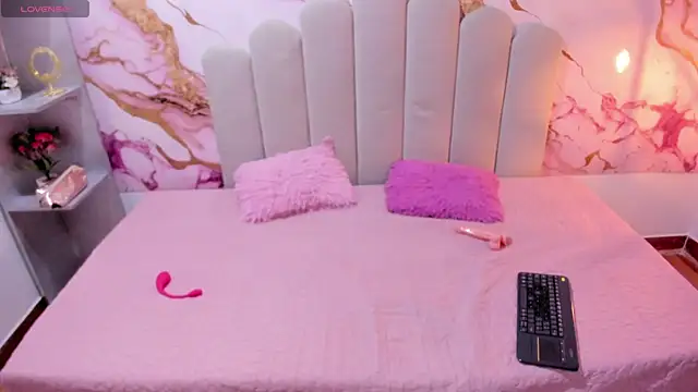 SweettDreamm online show from July 2026 04:05:02 PM