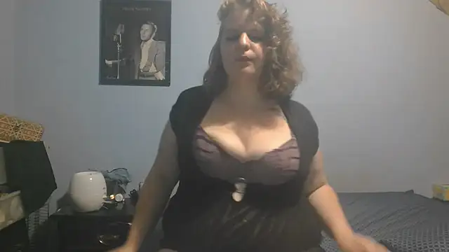 Snapshot of hippybambi chatting on August 2026 04:03:02 AM hippybambi online show from August 2026 04:03:02 AM