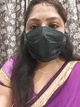 Snapshot of Honey_telugu7 chatting on July 2026 09:06:01 PM Honey telugu7 online show from July 2026 09:06:01 PM