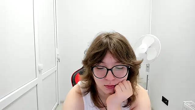 HachiYume online show from July 2026 07:01:02 AM