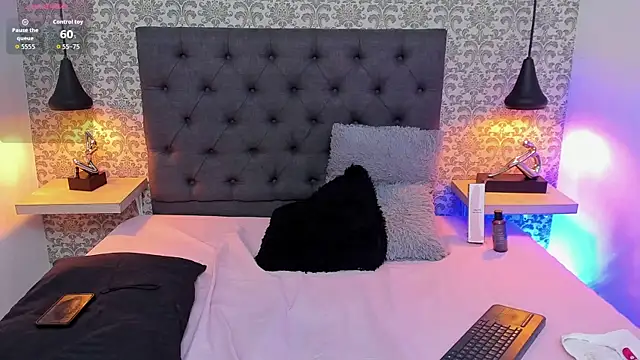 Peter Kink online show from July 2026 07:39:01 PM