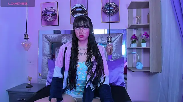 alexia frox online show from July 2026 11:24:02 AM