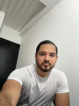 Snapshot of Efren_Fernandez chatting on July 2026 01:19:01 AM Efren Fernandez online show from July 2026 01:19:01 AM