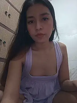 kylieathena online show from July 2026 01:04:02 PM