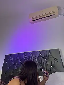 Aliceroys   online show from July 2026 08:33:02 PM