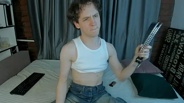 Arrogant Eli online show from July 2026 09:30:01 PM