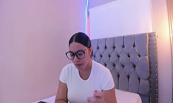 Kataleya Monet  online show from July 2026 12:20:01 PM