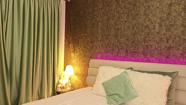ChloeBelleX online show from July 2026 07:44:01 PM